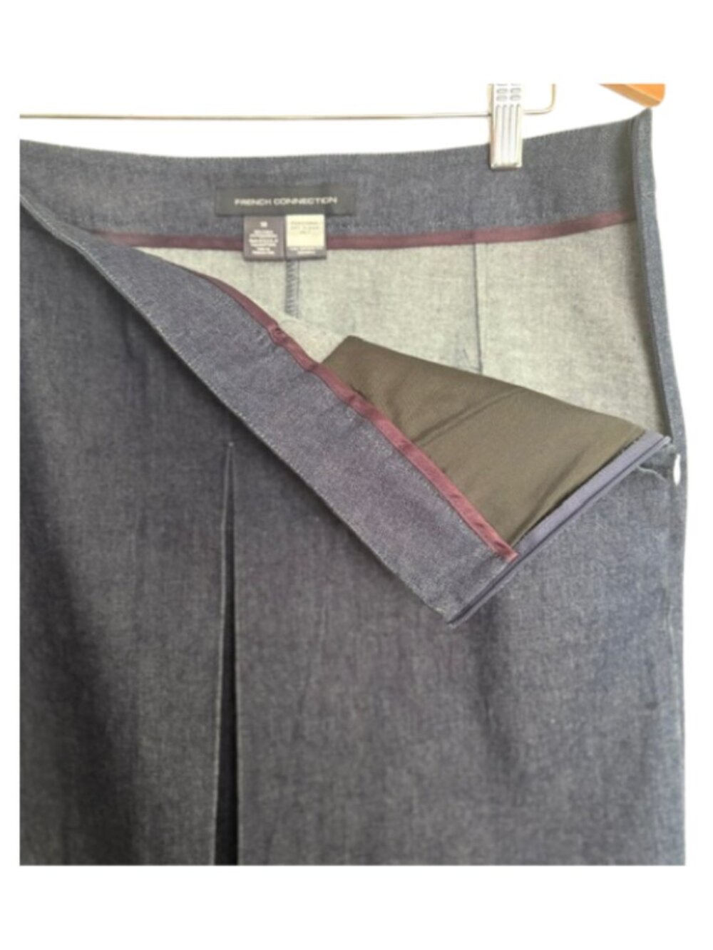 NEW French Connection Dark Wash Stretch Denim Skirt Front Pleat Size 10 - Picture 3 of 9